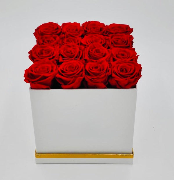 Medium White Square Box - Preserved Roses - Madame De Fleur