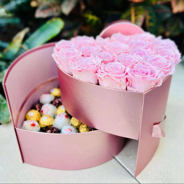 De Lux 2 Tier Heart Gift Box