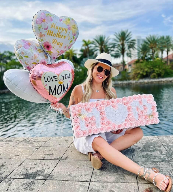 Deluxe MOM Box - Preserved Roses - Madame De Fleur