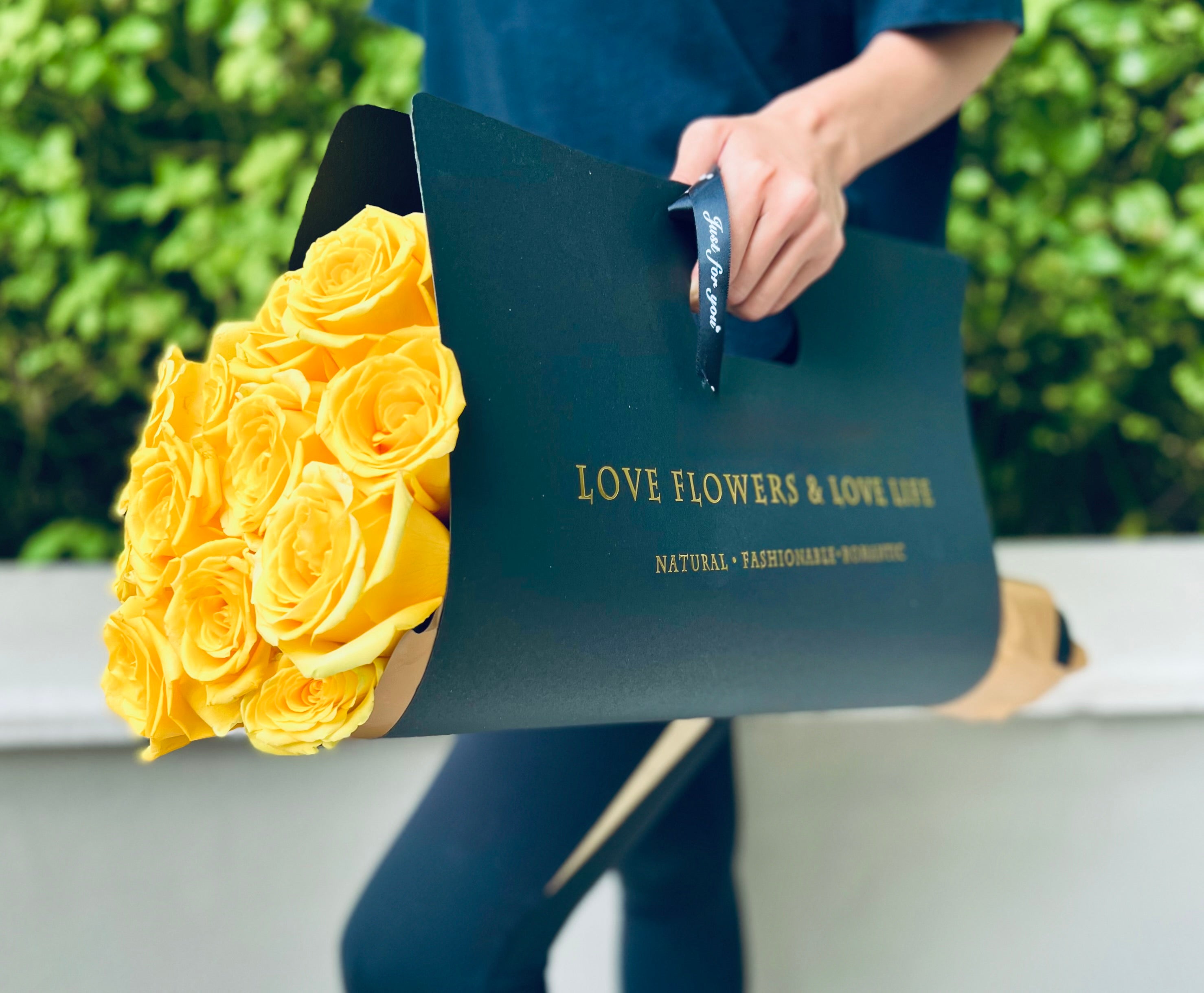 Mother's Day Flower Tote - Madame De Fleur