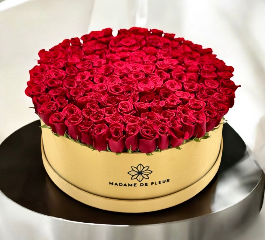 Love is In The Air Box - Madame De Fleur