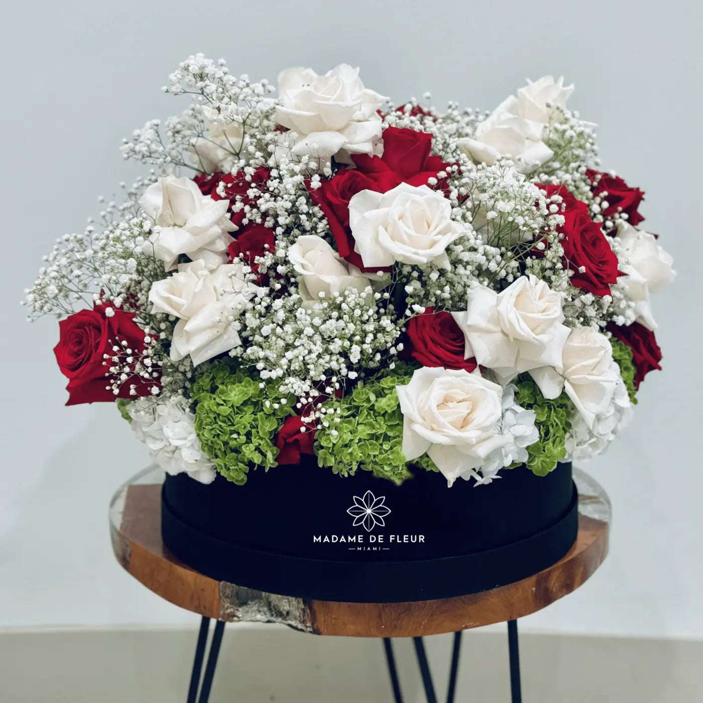 Fresh Roses arrangement