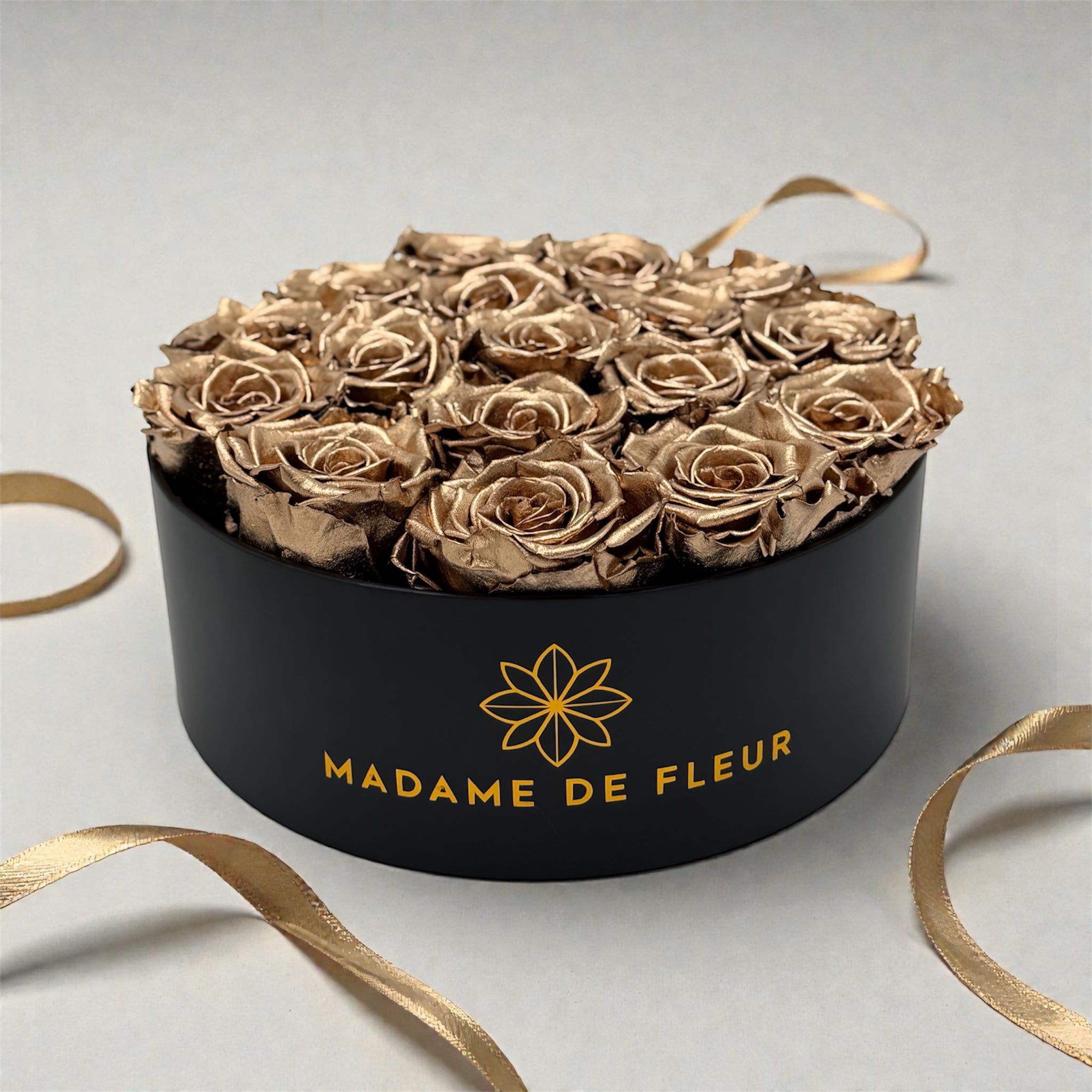 Large Black Round Box - Preserved Roses - Madame De Fleur