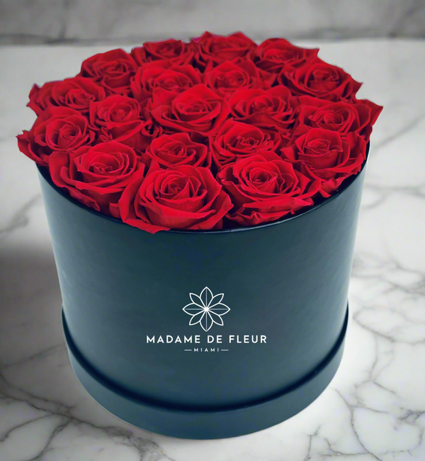 Medium Black Round Box - Preserved Roses