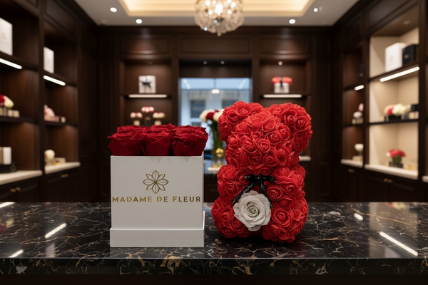 Petite Love Duo – Rose Bear & Rose Box