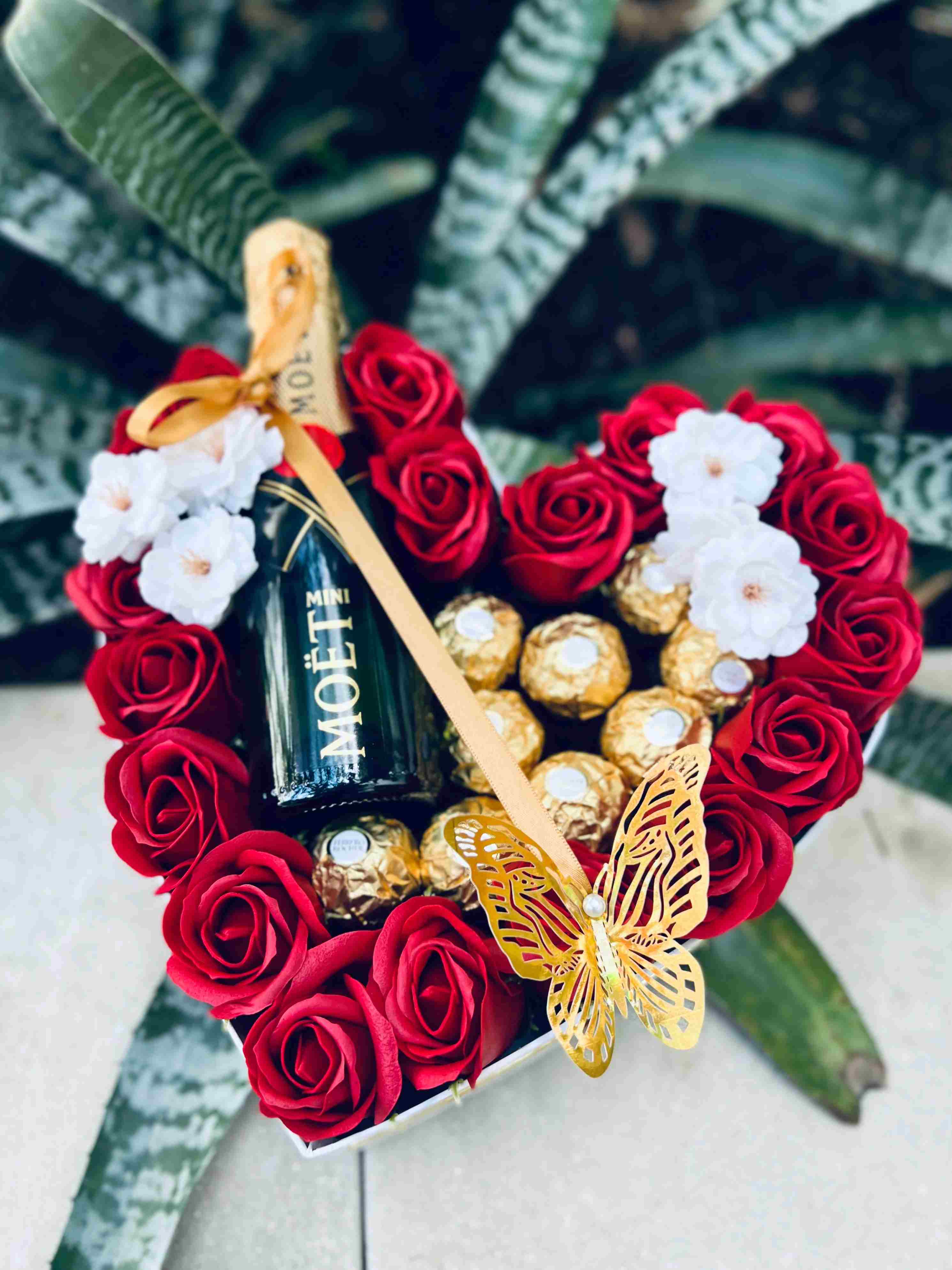 Fresh Roses Arrangements - Fresh Roses in Miami